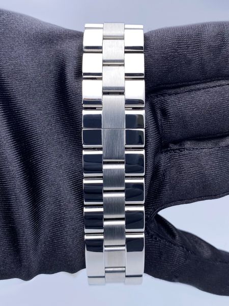 Cartier Roadster W62041V3